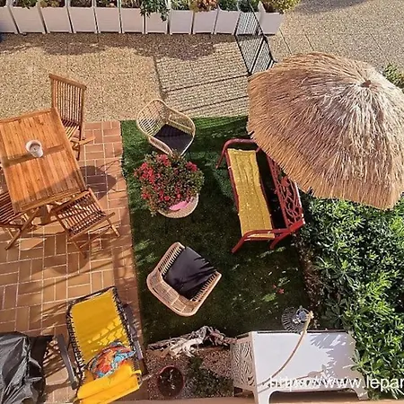 Apartment Location Cap Neree Acces Direct, Piscine Et Jardin, Le Trayas Entre Cannes Et Saint-raphael