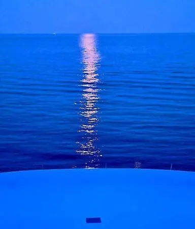 Location Cap Neree Acces Direct, Piscine Et Jardin, Le Trayas Entre Cannes Et Saint-raphael * Saint-Raphael (Var)