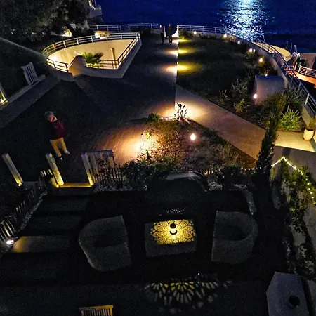 Cote D'azur Entre Cannes Et Saint-raphael, Acces Direct, Piscine Et Jardin, Cap Neree Le Trayas
